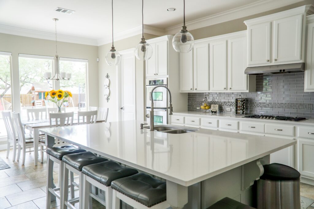 professionally cleaned kitchen by Soul Cleaners. The best home cleaning services in Denver